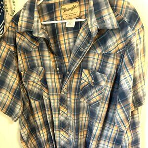 Vintage Men's 3X Short-sleeved Wrangler Shirt with Pearl Snaps